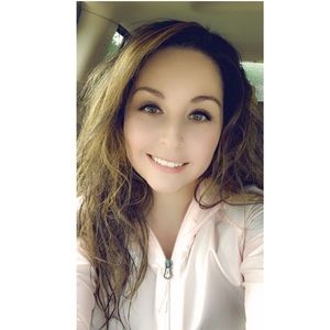 Meet your Posher, Kendra